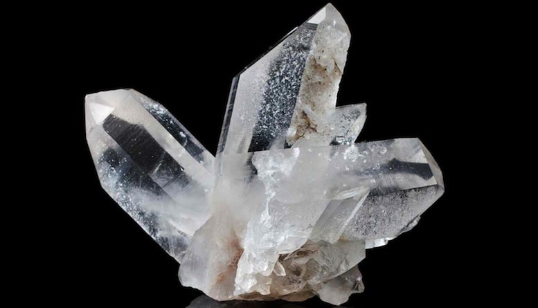 Cristal De Roche Quartz Propri t s Histoire Et Vertus 
