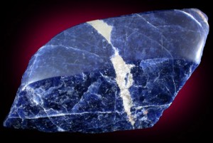 Sodalite provenant des mines de Bancroft, en Ontario, Canada