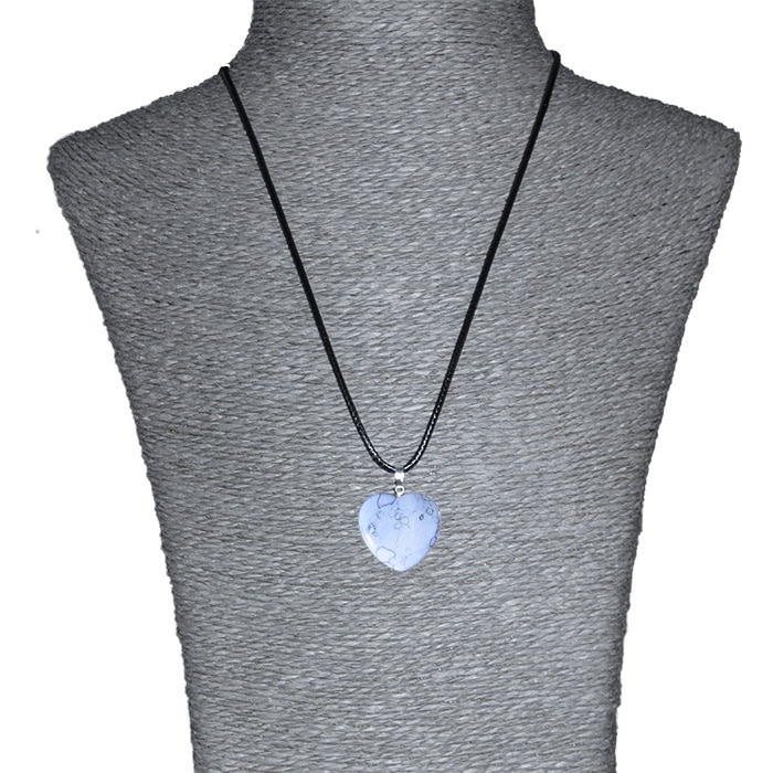 Howlite Teintée Bleue Pendentif Coeur (buste) | Boutique de Minéraux | Lithothérapie en Ligne
